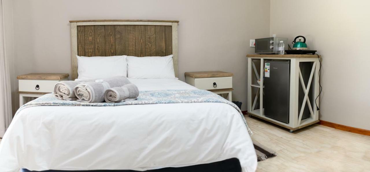 Opstal Guestfarm Hotel พ็อตเชฟสตรูม ภายนอก รูปภาพ