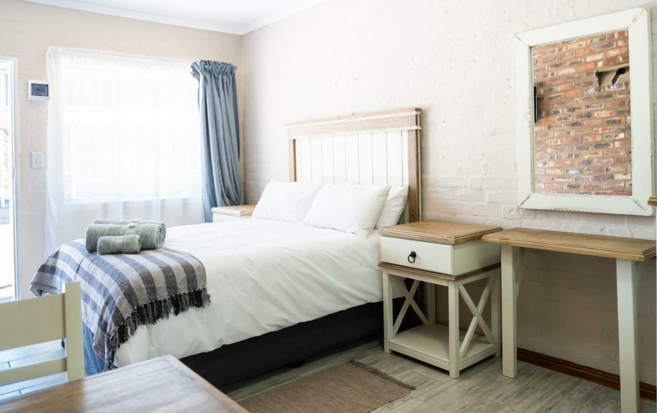 Opstal Guestfarm Hotel พ็อตเชฟสตรูม ภายนอก รูปภาพ